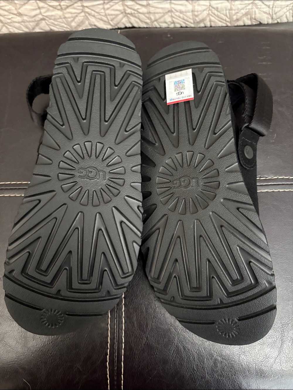 Ugg  Black clog Suede Shoes - Picture 3 of 4